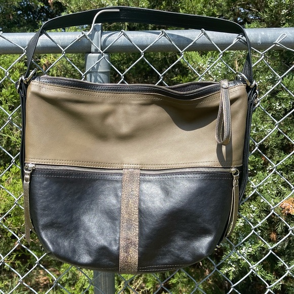 Rough and Tumble Large City Safari - Picture 4 of 5